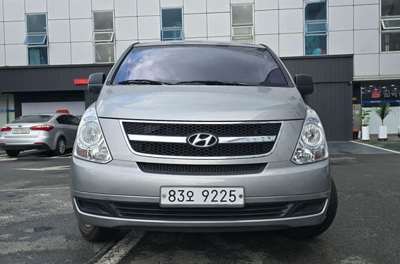 Hyundai Starex 3-Seater VAN CVX Deluxe — пробег 184 818 км — фото 3 из 5