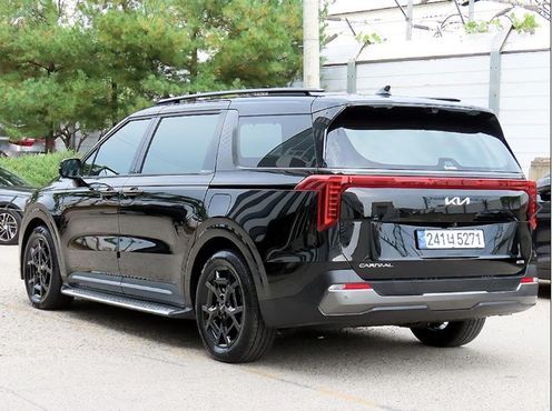 Kia Carnival HEV 7seater Gravity — пробег 25 087 км — фото 3 из 5