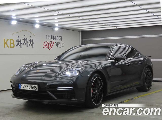 Porsche Panamera 4.0 Turbo — пробег 97 270 км — фото 1 из 5