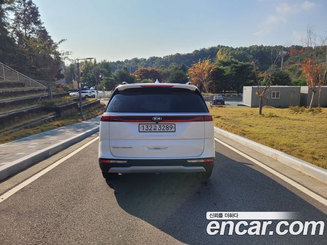 Kia Carnival Diesel 9-Seater Prestige — пробег 244 775 км — фото 2 из 5