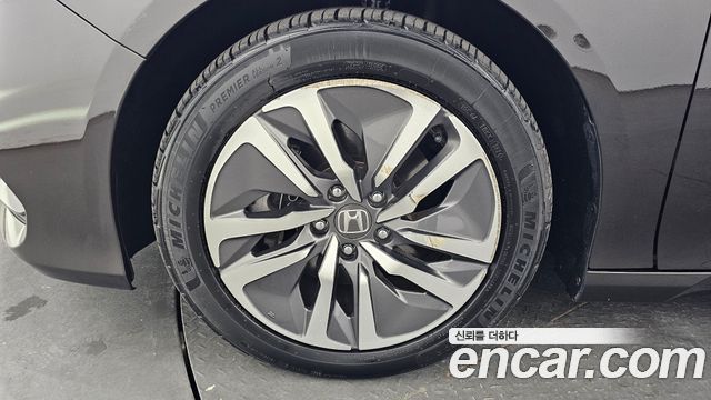 Honda Accord 2.0 Hybrid Touring — пробег 74 306 км — фото 5 из 5