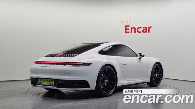 Porsche 911 Carrera 4 — пробег 27 819 км — фото 2 из 5