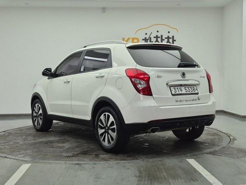 Ssangyong KORANDO 2.0 CVT 2WD Deluxe — пробег 196 031 км — фото 3 из 5