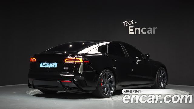 Tesla Model S Plaid — пробег 11 767 км — фото 2 из 5