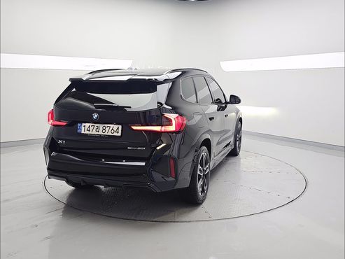 BMW X1 sDrive 20i M Sport — пробег 28 016 км — фото 2 из 5