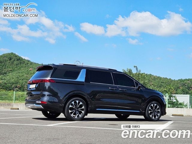 Kia Carnival Diesel 9-Seater Signature — пробег 65 904 км — фото 2 из 5