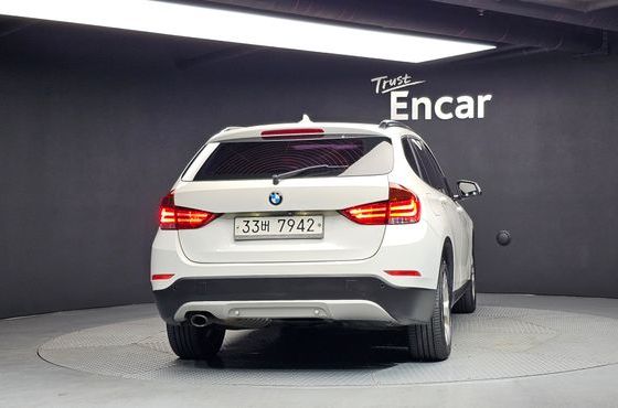BMW X1 xDrive 20d — пробег 262 565 км — фото 4 из 5
