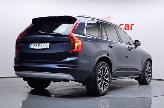 Volvo XC90 B6 Momentum — пробег 36 027 км — фото 2 из 5