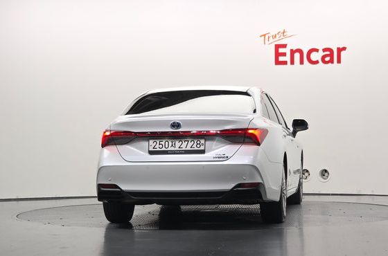 Toyota Avalon 2.5 Hybrid — пробег 75 940 км — фото 4 из 5