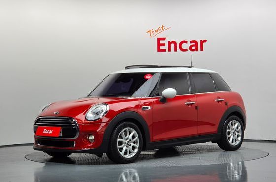 Mini Cooper 5Door HIGH 3rd — пробег 83 096 км — фото 1 из 5