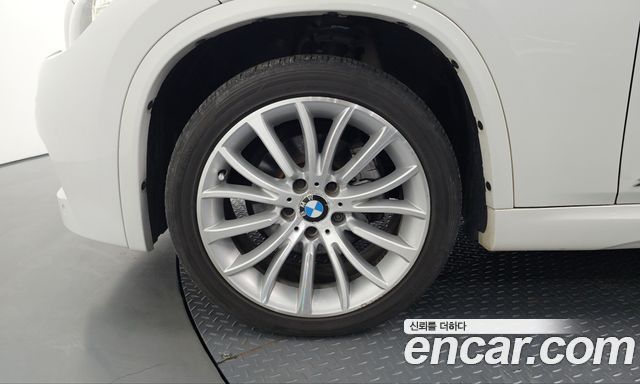 BMW X1 xDrive 20d — пробег 171 130 км — фото 5 из 5