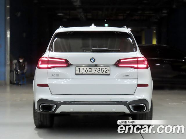 BMW X5 xDrive 30d M Sport — пробег 97 283 км — фото 4 из 5