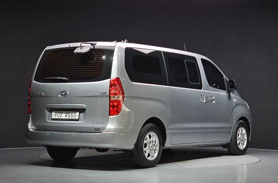 Hyundai Starex 5-Seater VAN CVX Luxury — пробег 174 783 км — фото 2 из 5