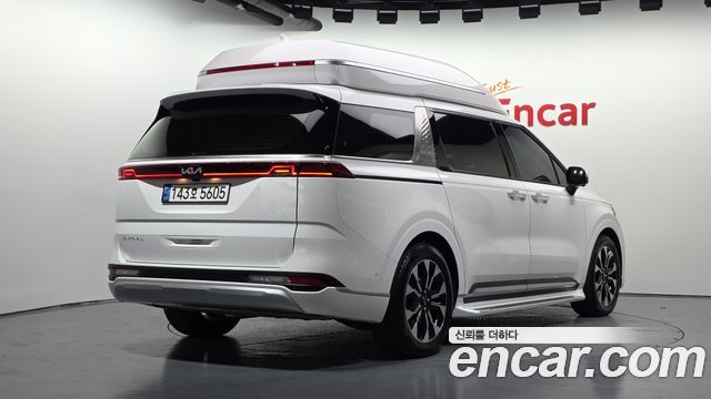 Kia Carnival Diesel 9-Seater Hi-Limousine Signature — пробег 67 241 км — фото 2 из 5