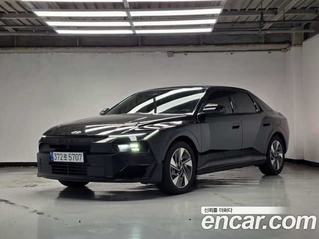 Hyundai AVANTE 2.0 Inspiration — пробег 39 км — фото 1 из 5