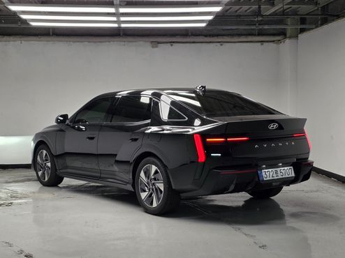 Hyundai AVANTE 2.0 Inspiration — пробег 39 км — фото 2 из 5