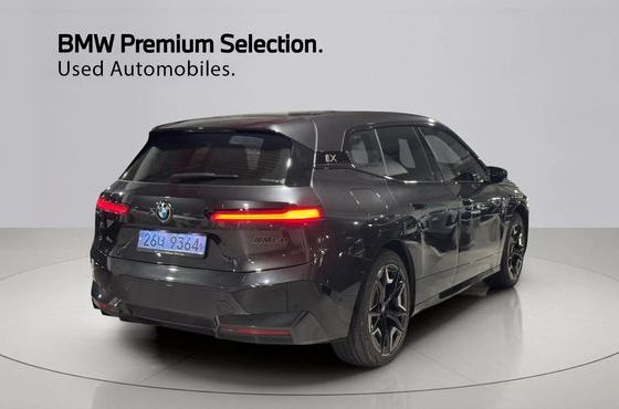 BMW iX xDrive50 Sports Plus — пробег 29 265 км — фото 2 из 5