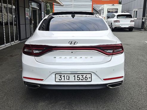 Hyundai Grandeur 2.4 Premium Special — пробег 113 377 км — фото 4 из 5