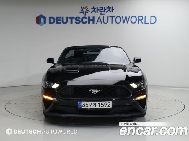 Ford Mustang Convertible — пробег 103 421 км — фото 3 из 5