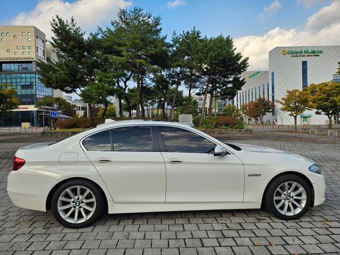 BMW 5-Series 528i xDrive — пробег 147 980 км — фото 4 из 5
