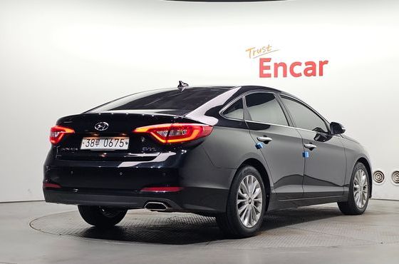 Hyundai Sonata 2.0 Smart — пробег 225 435 км — фото 2 из 5