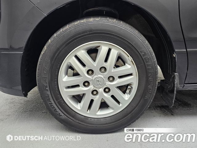 Hyundai Starex Van 3-Seater Smart — пробег 280 000 км — фото 5 из 5