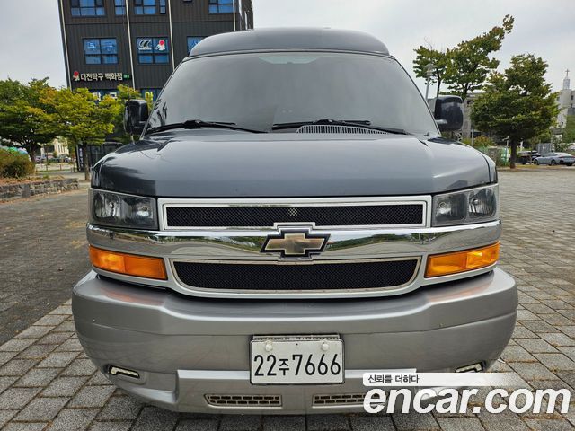 Chevrolet Express Van 6.0 — пробег 120 784 км — фото 1 из 5