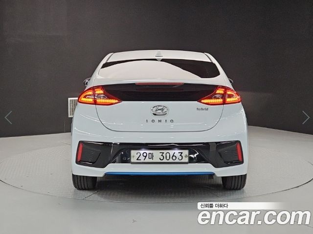 Hyundai Ioniq Q — пробег 161 612 км — фото 4 из 5