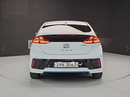 Hyundai Ioniq Q — пробег 161 612 км — фото 4 из 5