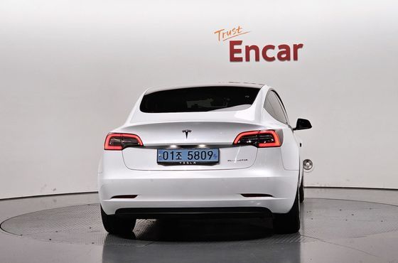 Tesla Model 3 Long Range AWD — пробег 74 077 км — фото 4 из 5