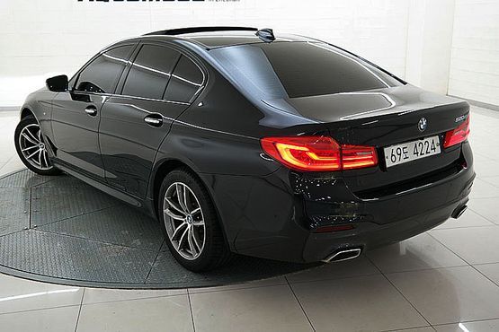 BMW 5-Series 520d M Sport Package Plus — пробег 169 462 км — фото 4 из 5