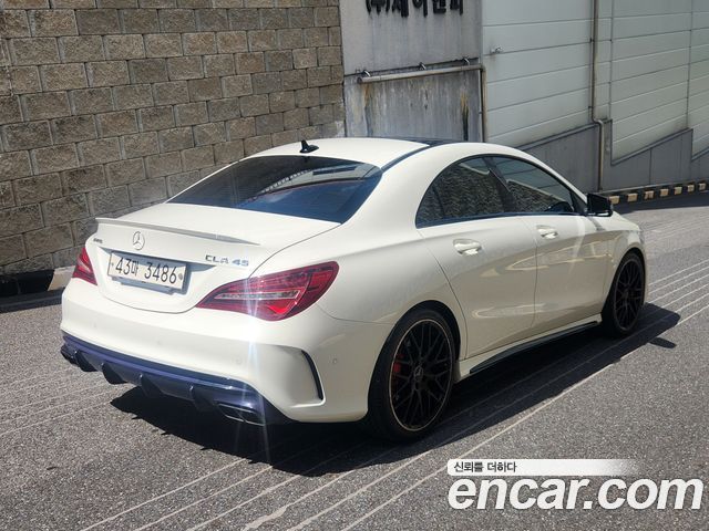 Mercedes-Benz CLA-Class CLA45 AMG 4MATIC — пробег 78 000 км — фото 2 из 5
