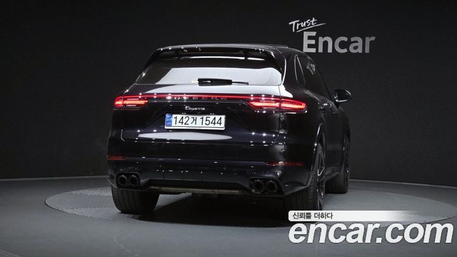 Porsche Cayenne 3.0 — пробег 49 268 км — фото 4 из 5