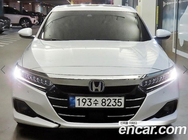 Honda Accord 2.0 Hybrid Touring — пробег 77 745 км — фото 2 из 5