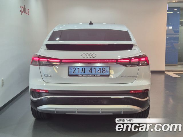 Audi Q4 e-tron 45 Premium Sportback — пробег 1 357 км — фото 4 из 5