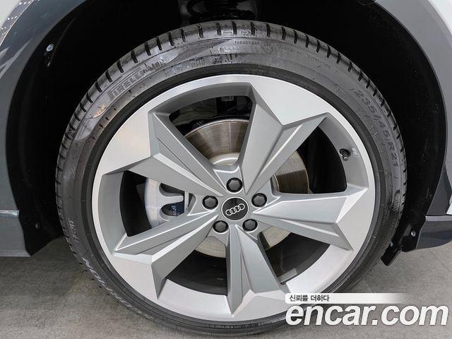 Audi Q4 e-tron 45 Premium Sportback — пробег 1 575 км — фото 5 из 5