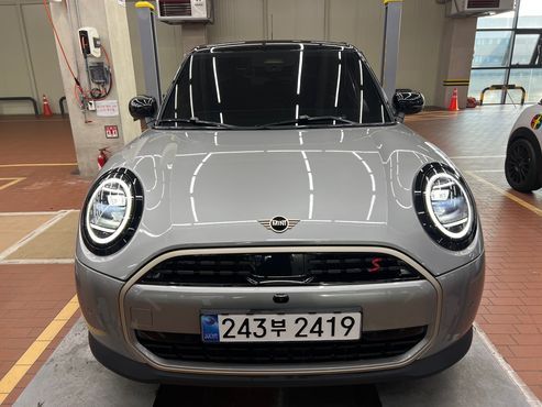 Mini Cooper 5 Door Favoured — пробег 5 263 км — фото 3 из 5