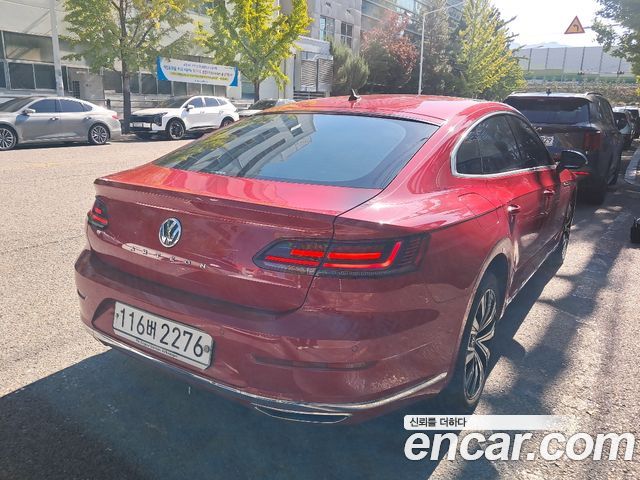 Volkswagen Arteon 2.0 TDI Premium — пробег 121 717 км — фото 4 из 5