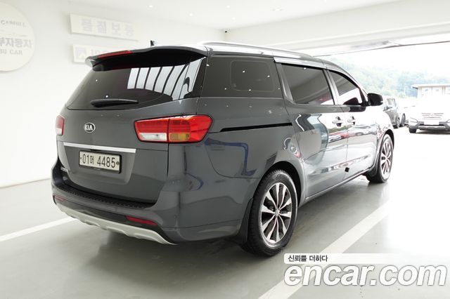 Kia Carnival из Кореи Encar