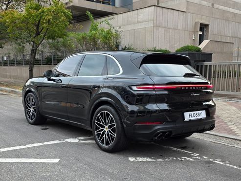 Porsche Cayenne 3.0 — пробег 17 500 км — фото 2 из 5