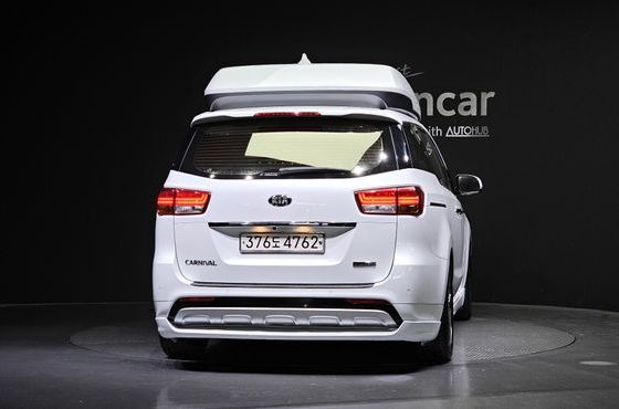 Kia Carnival 9-seater Hi-Limousine Prestige — пробег 130 454 км — фото 4 из 5