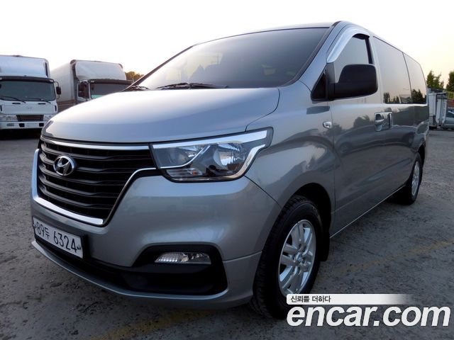 Hyundai Starex Van 3-Seater Smart — пробег 107 656 км — фото 2 из 5