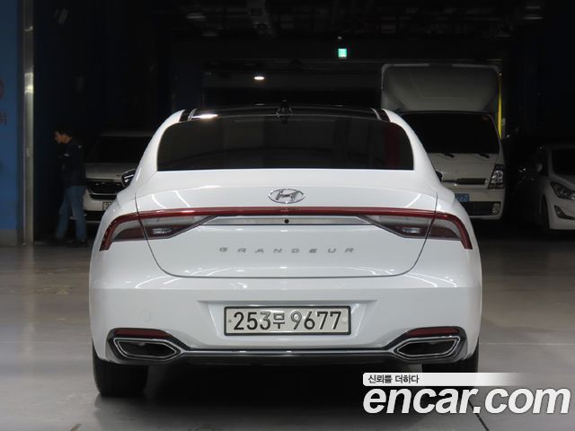 Hyundai Grandeur из Кореи Encar