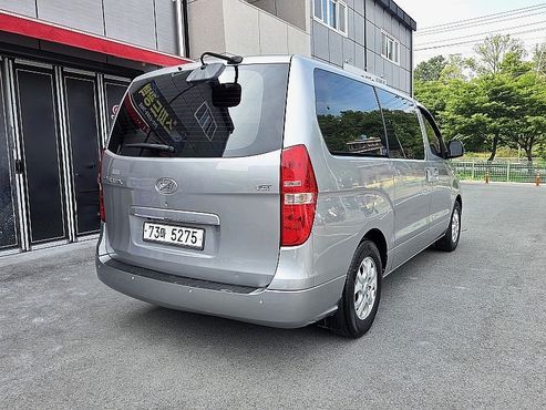 Hyundai Starex 12-Seater Wagon CVX Deluxe — пробег 117 061 км — фото 3 из 5