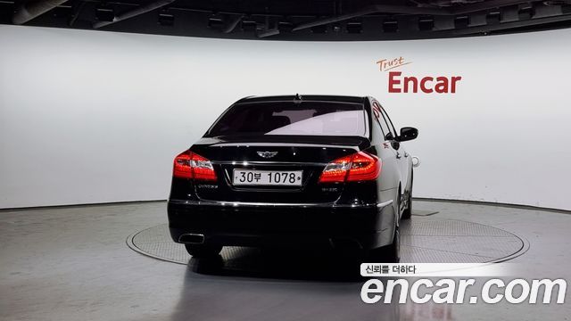 Hyundai Genesis из Кореи Encar
