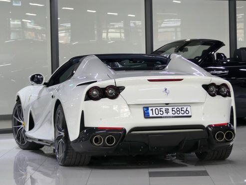Ferrari 812 6.5 V12 — пробег 4 000 км — фото 4 из 5