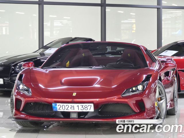 Ferrari F8 3.9 V8 — пробег 8 500 км — фото 1 из 5