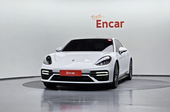 Porsche Panamera 4.0 GTS — пробег 3 016 км — фото 3 из 5