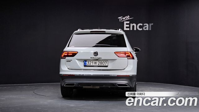 Volkswagen Tiguan 2.0 TDI Prestige — пробег 89 033 км — фото 4 из 5
