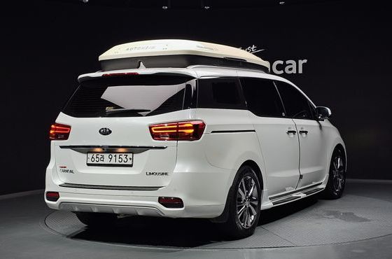 Kia Carnival Gasoline 7-Seater Limousine President — пробег 123 287 км — фото 2 из 5